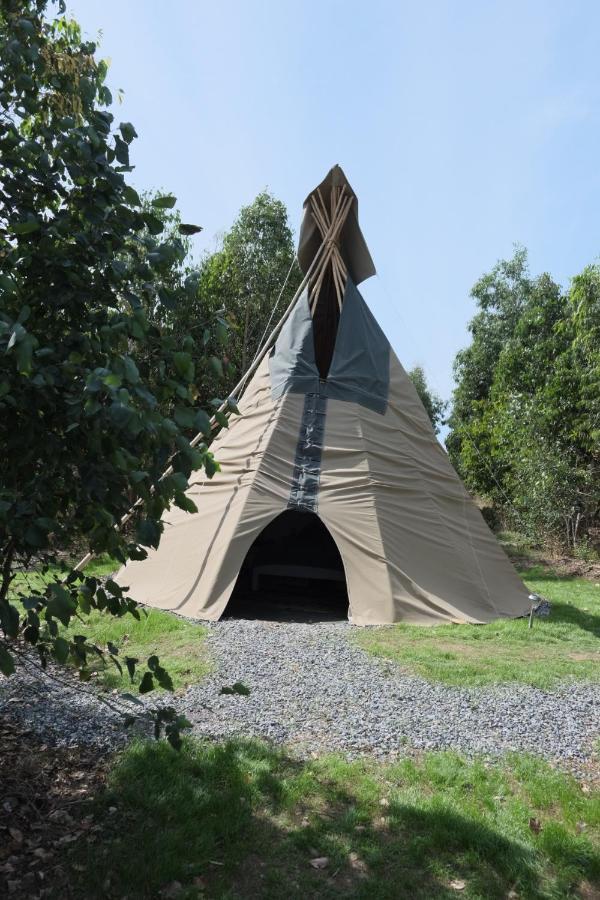 Gumtree Tipis Hotel Bickington Exterior foto